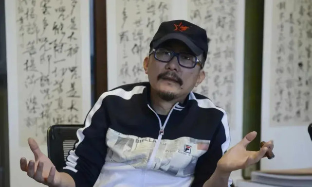 小红书起诉4家通告平台和MCN机构;天猫国际推出三大跨境进口新服务;拼多多推出「虚拟直播带货」… | 美妆风向标