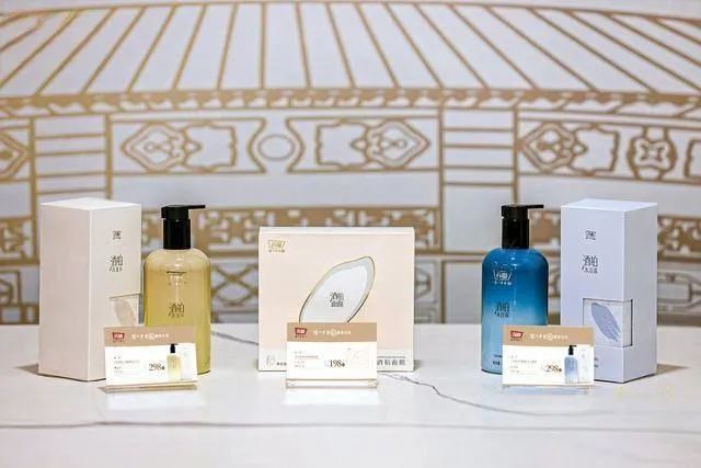 美妆圈一周新品(上):Uhue温差系列;雪花秀魔镜气垫;Judydoll橘朵「抱抱」限定系列... | 新品速递