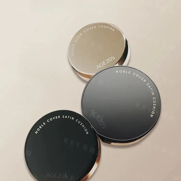 4、眼影盘1.jpg 美妆圈一周新品(上):MAC哑光大子弹头;COLORKEY追光唇蜜;十二院子四大名画眼影... | 新品速递