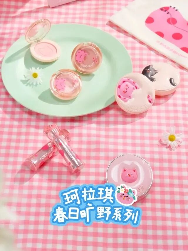 一周新品（下）：花西子防晒气垫；华伦天奴情绪腮红；稚优泉咬唇妆固体唇蜜；The Ordinary精华粉底液... | 新品速递